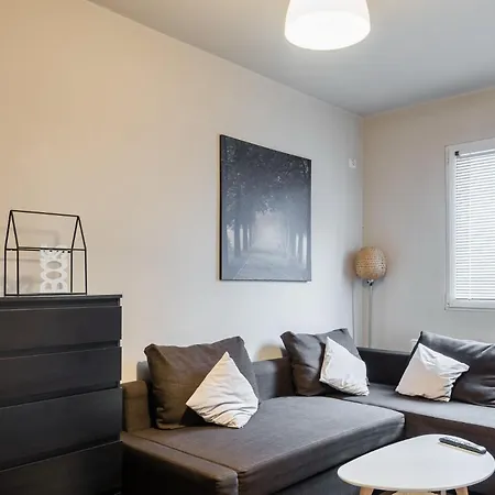 Guest - 5 * Bucureşti